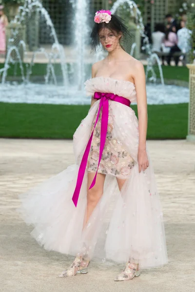 Look 33